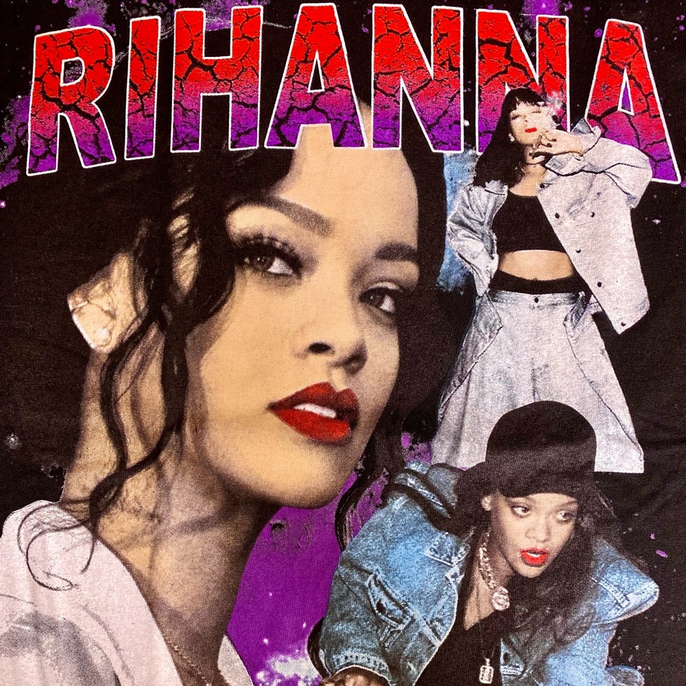 Rihanna bandtee